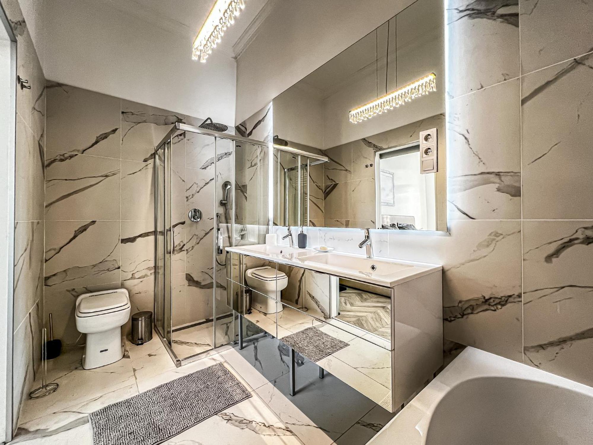 Luxury Downtown Dreams Apartment Budapest Luaran gambar